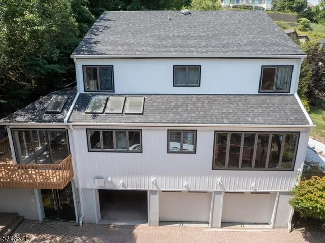 $1,450,000 | 215 Eileen Drive, Cedar Grove, NJ 07009