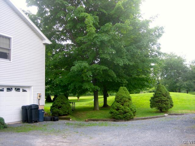 9468 Jacktown Road Bangor, PA 18013 - Photo 4 of 34 Gallery Image 4