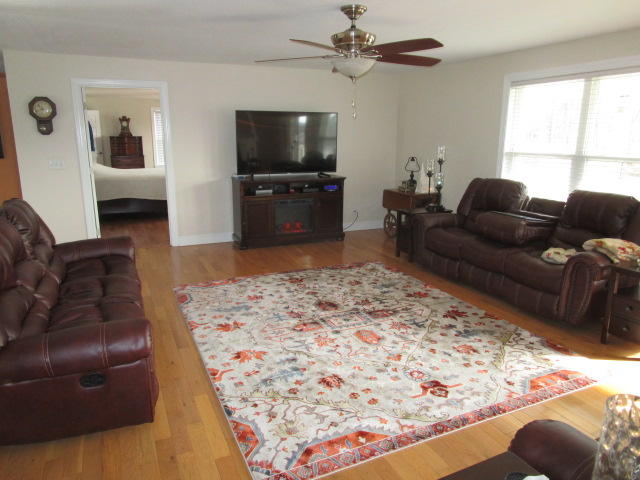 10744 Mountain Road Luttrell, TN 37779 - Photo 6 of 17 IMG_2779