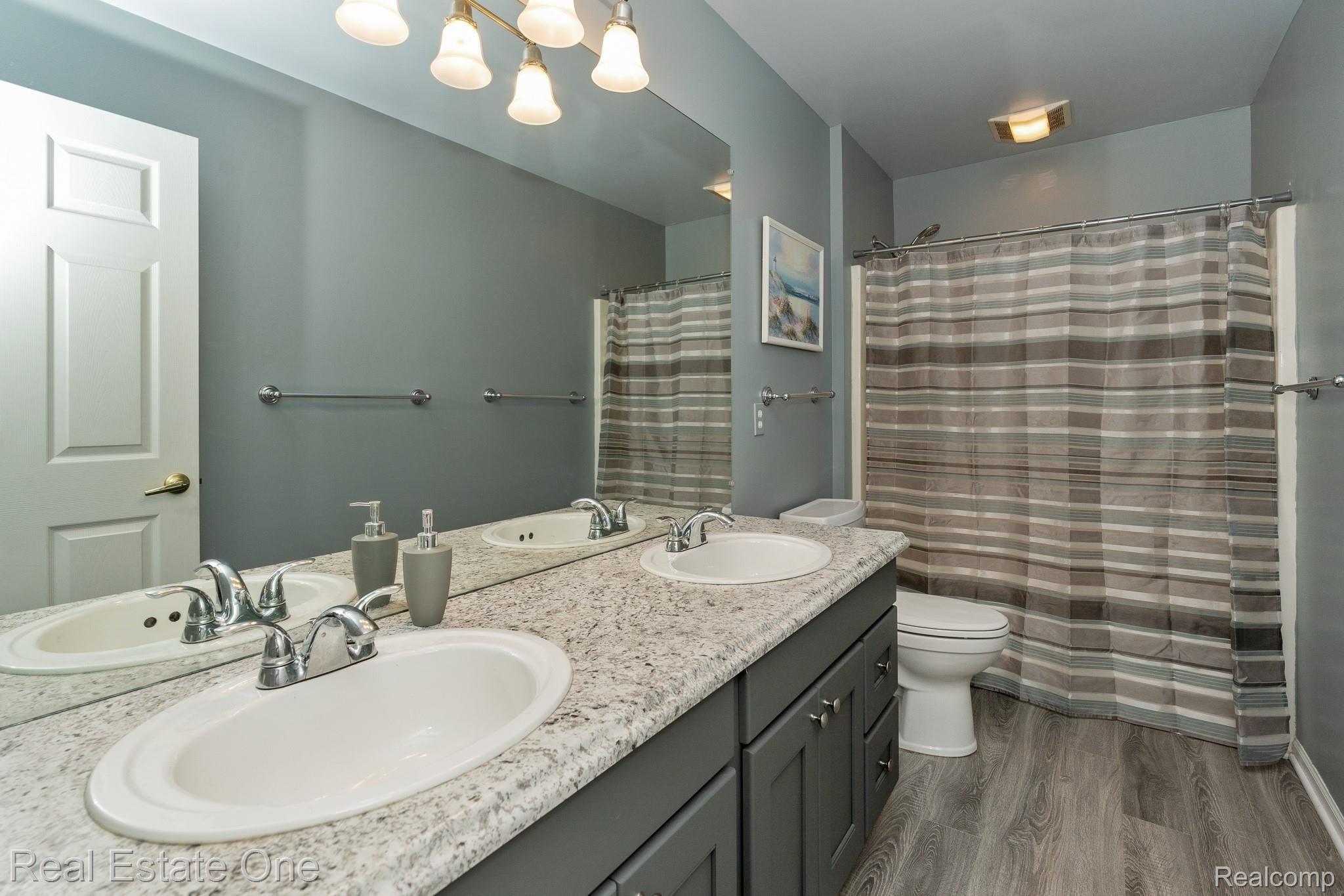 778 Caribou Court Rochester, MI 48307 - Photo 21 of 41 Caribou MLS-W017.jpg