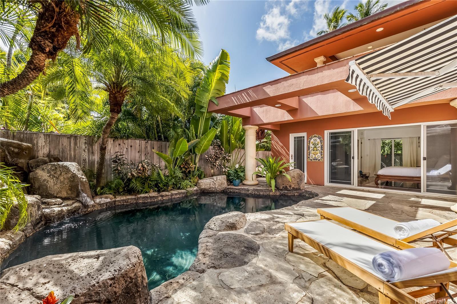 3063 Diamond Head Road Honolulu, HI 96815 - Photo 21 of 25 Fully landscaped private pool and pool deck area
