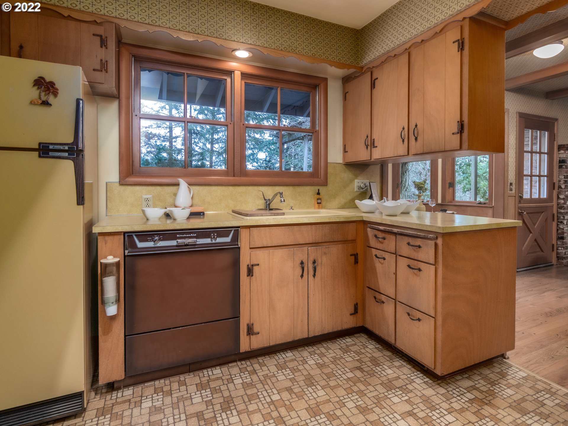 4534 Southwest 60th Place Portland, OR 97221 - Photo 9 of 29 Gallery Image 9