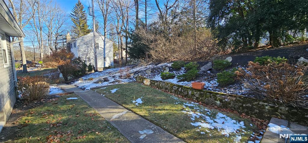 49 Fayson Lakes Road Butler, NJ 07405 - Photo 2 of 10