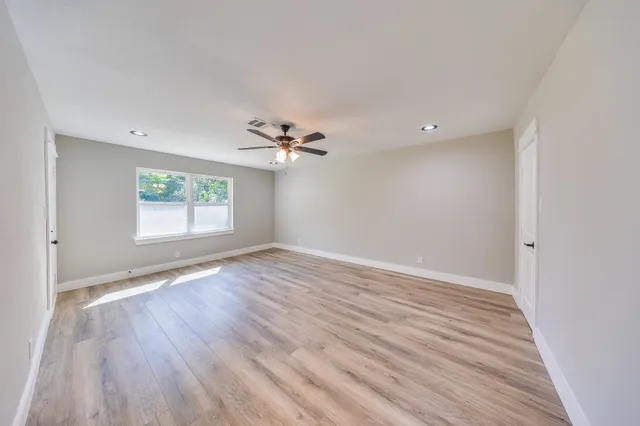 $2,200 | 6201 Carew Street, Houston, TX 77074