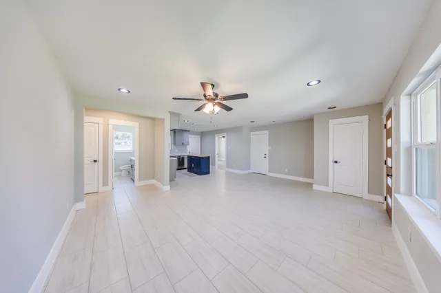 $2,200 | 6201 Carew Street, Houston, TX 77074