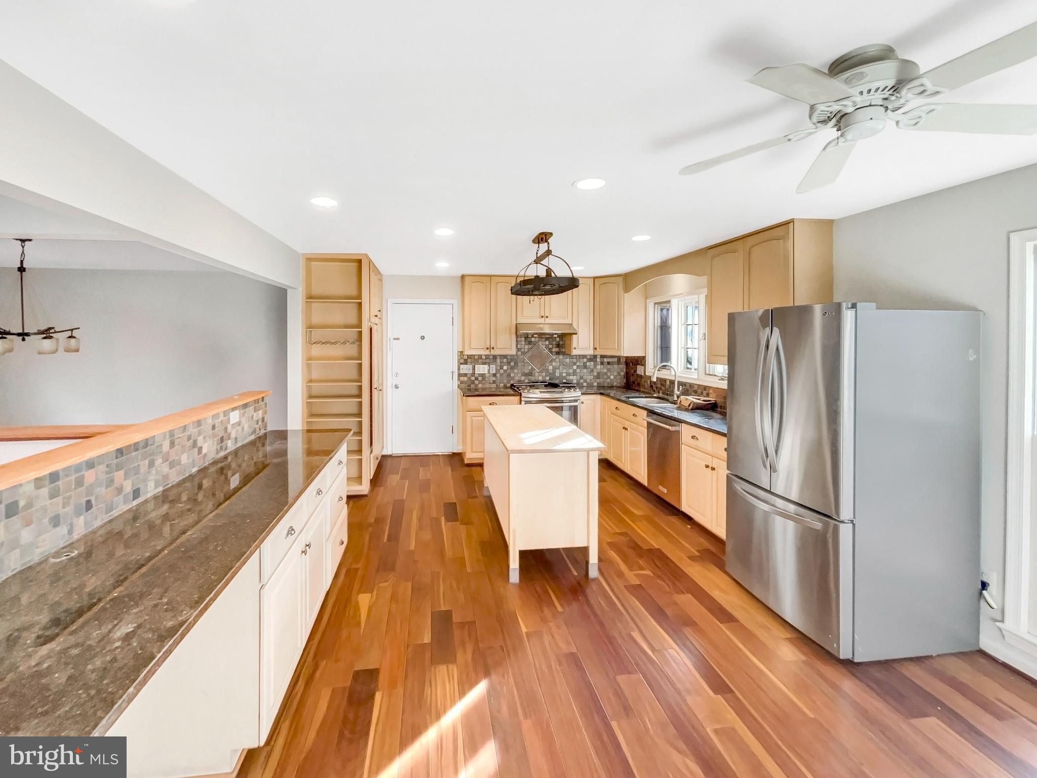 15705 White Rock Road Gaithersburg, MD 20878 - Photo 12 of 28 Gallery Image 12