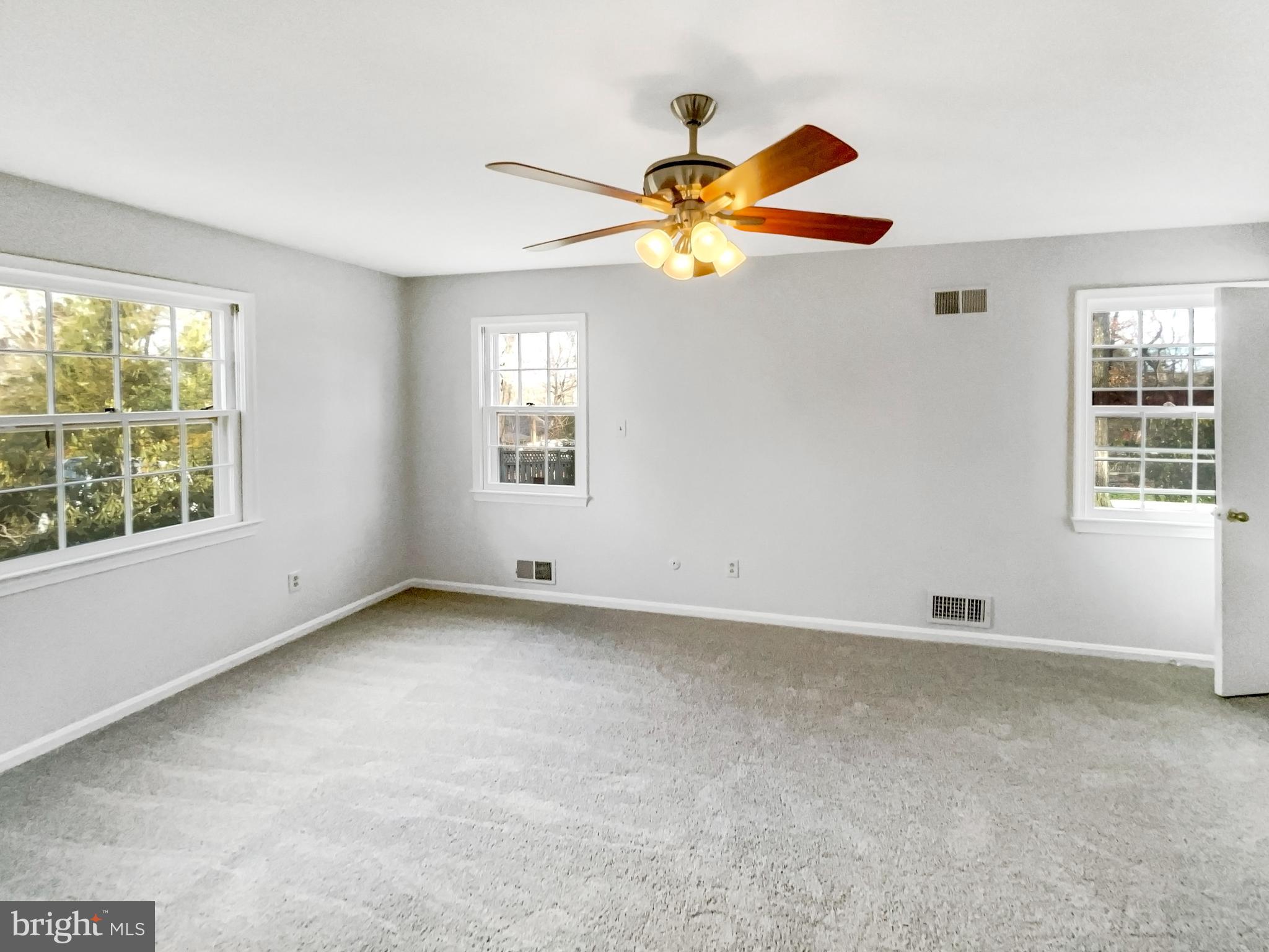 15705 White Rock Road Gaithersburg, MD 20878 - Photo 16 of 28 Gallery Image 16
