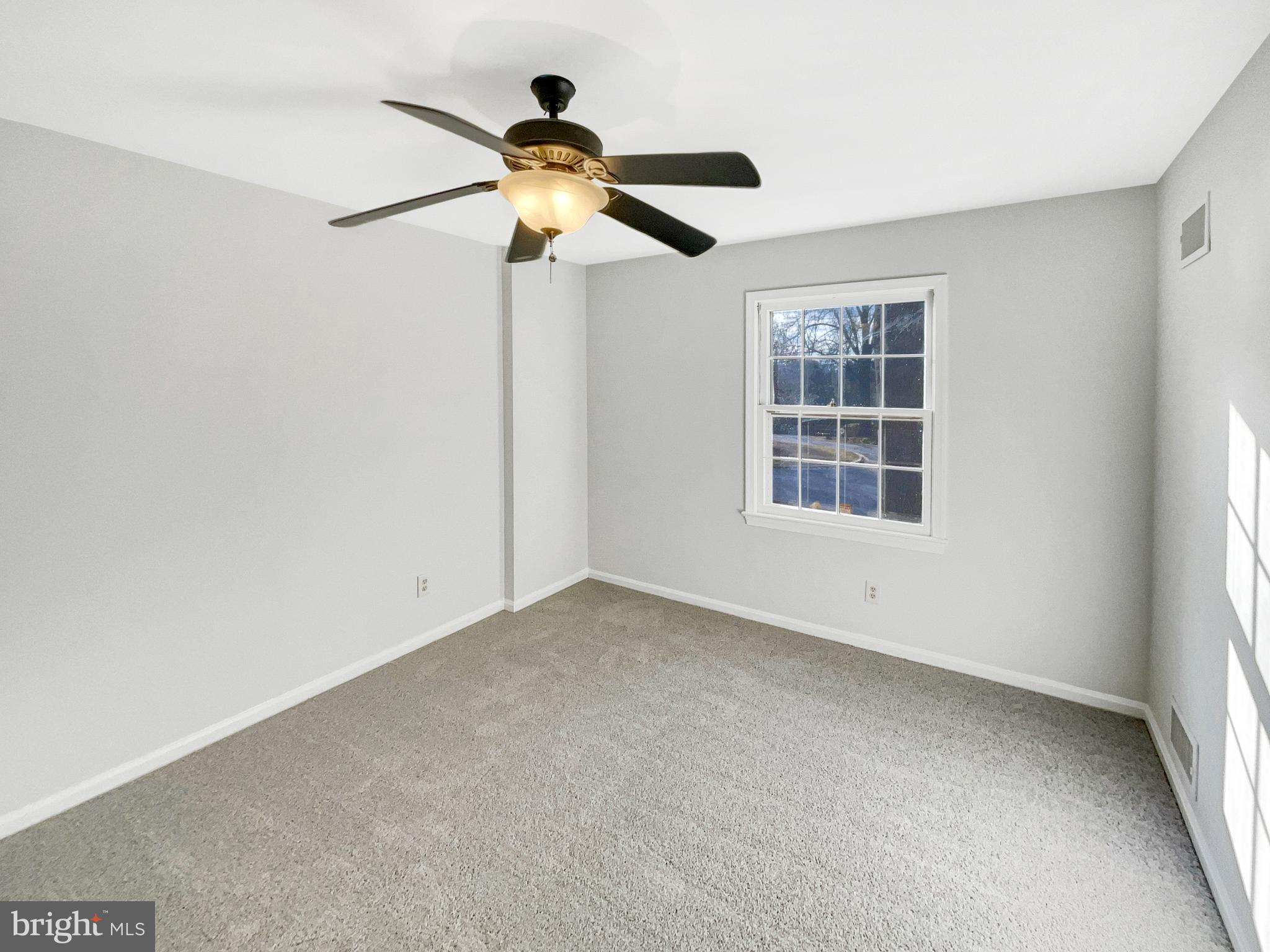15705 White Rock Road Gaithersburg, MD 20878 - Photo 5 of 28 Gallery Image 5