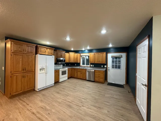 $359,000 | 106 East Christensen Drive, Luverne, MN 56156