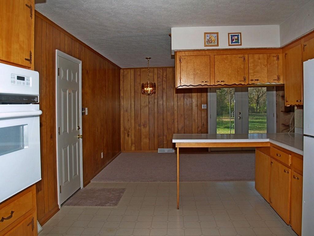 7237 Fairview Road Corryton, TN 37721 - Photo 17 of 32 17_kitchen_05