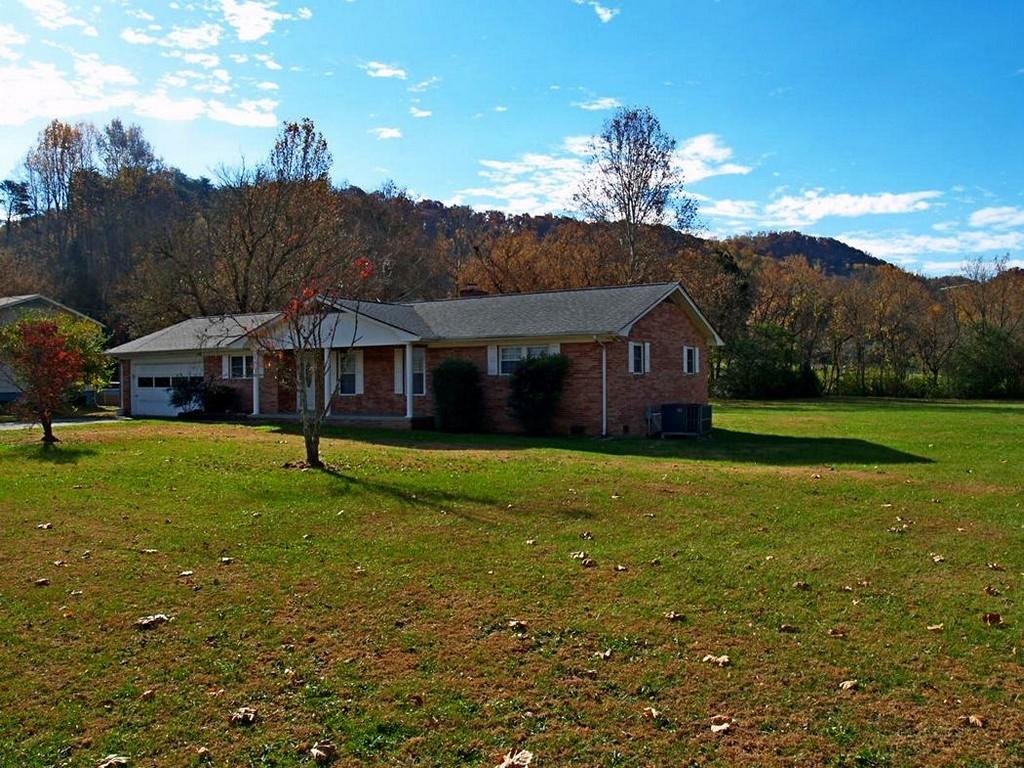 7237 Fairview Road Corryton, TN 37721 - Photo 29 of 32 29_front_03