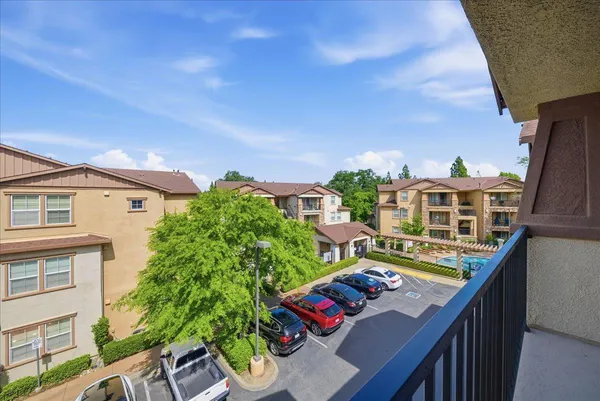 $289,000 | 6571 Hearthstone Circle, Unit 1333, Rocklin, CA 95677