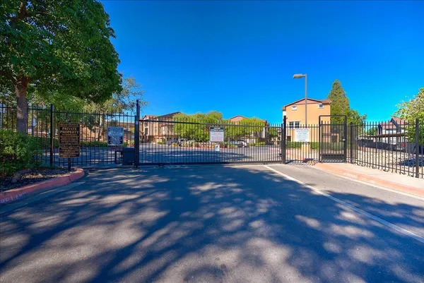 $289,000 | 6571 Hearthstone Circle, Unit 1333, Rocklin, CA 95677