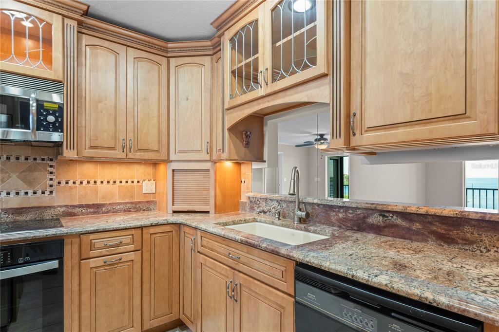 8251 Brent Street, Unit 922 Port Richey, FL 34668 - Photo 15 of 99 Gallery Image 15
