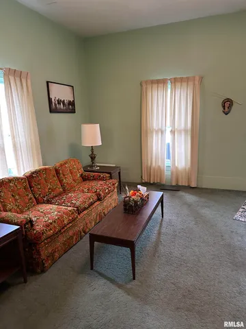 $49,900 | 105 North Hickory, Du Quoin, IL 62832