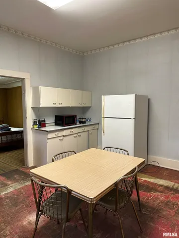 $49,900 | 105 North Hickory, Du Quoin, IL 62832