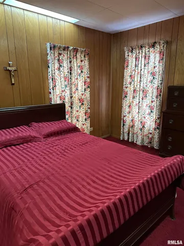 $49,900 | 105 North Hickory, Du Quoin, IL 62832