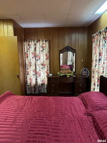 $49,900 | 105 North Hickory, Du Quoin, IL 62832