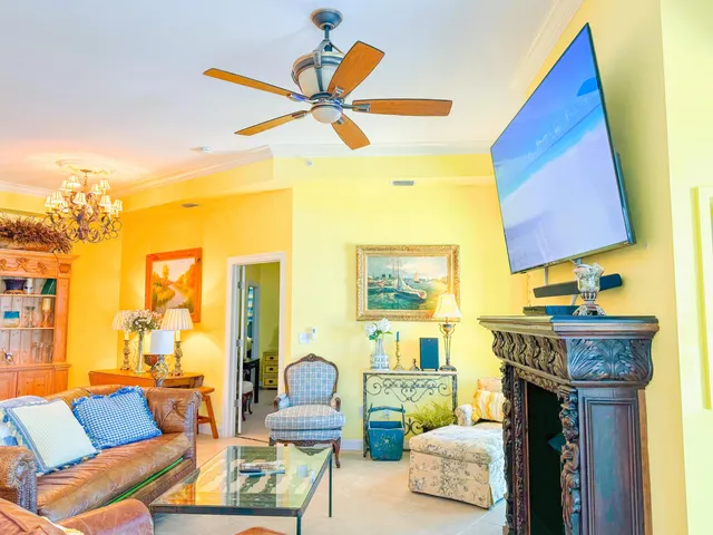 $2,095,000 | 7505 Thomas Drive, Unit PH 121G, Panama City Beach, FL 32408