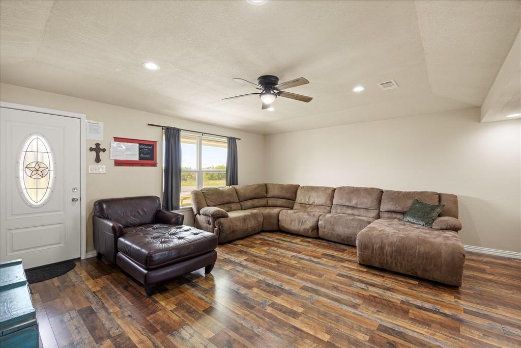 117 Paige Street Weatherford, TX 76088 - Photo 5 of 31