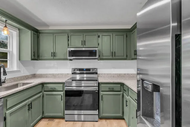 $399,999 | 126 Cody Court, Portland, TN 37148