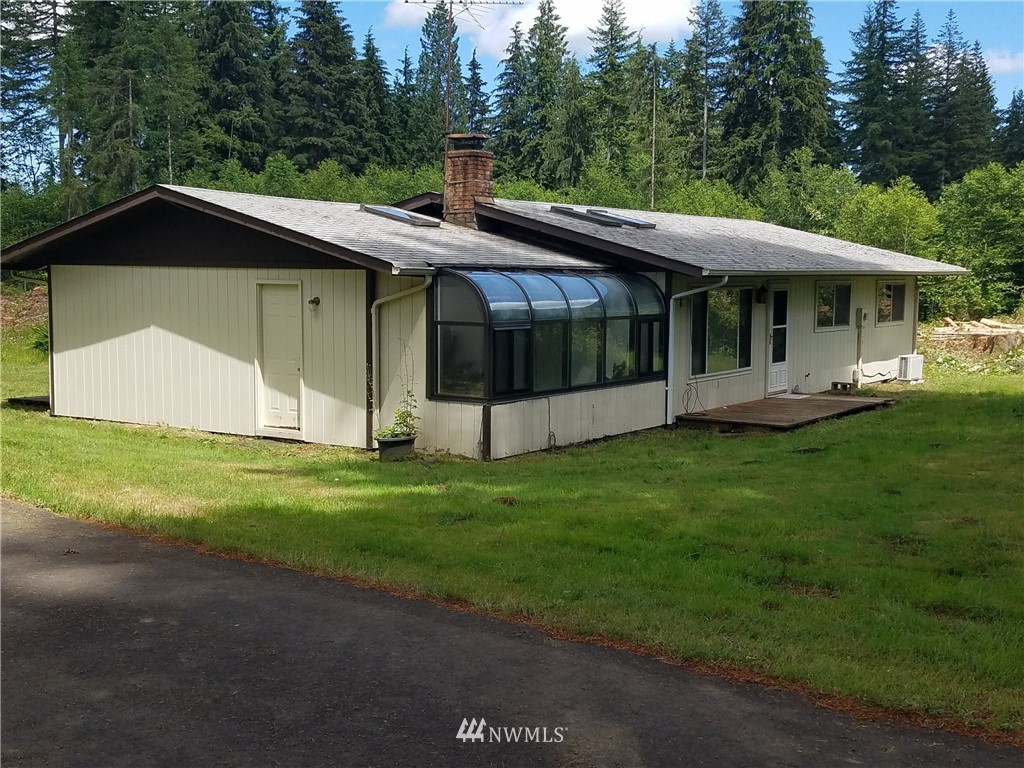 1320 Eufaula Heights Road Longview, WA 98632 - Photo 1 of 21 Gallery Image 1