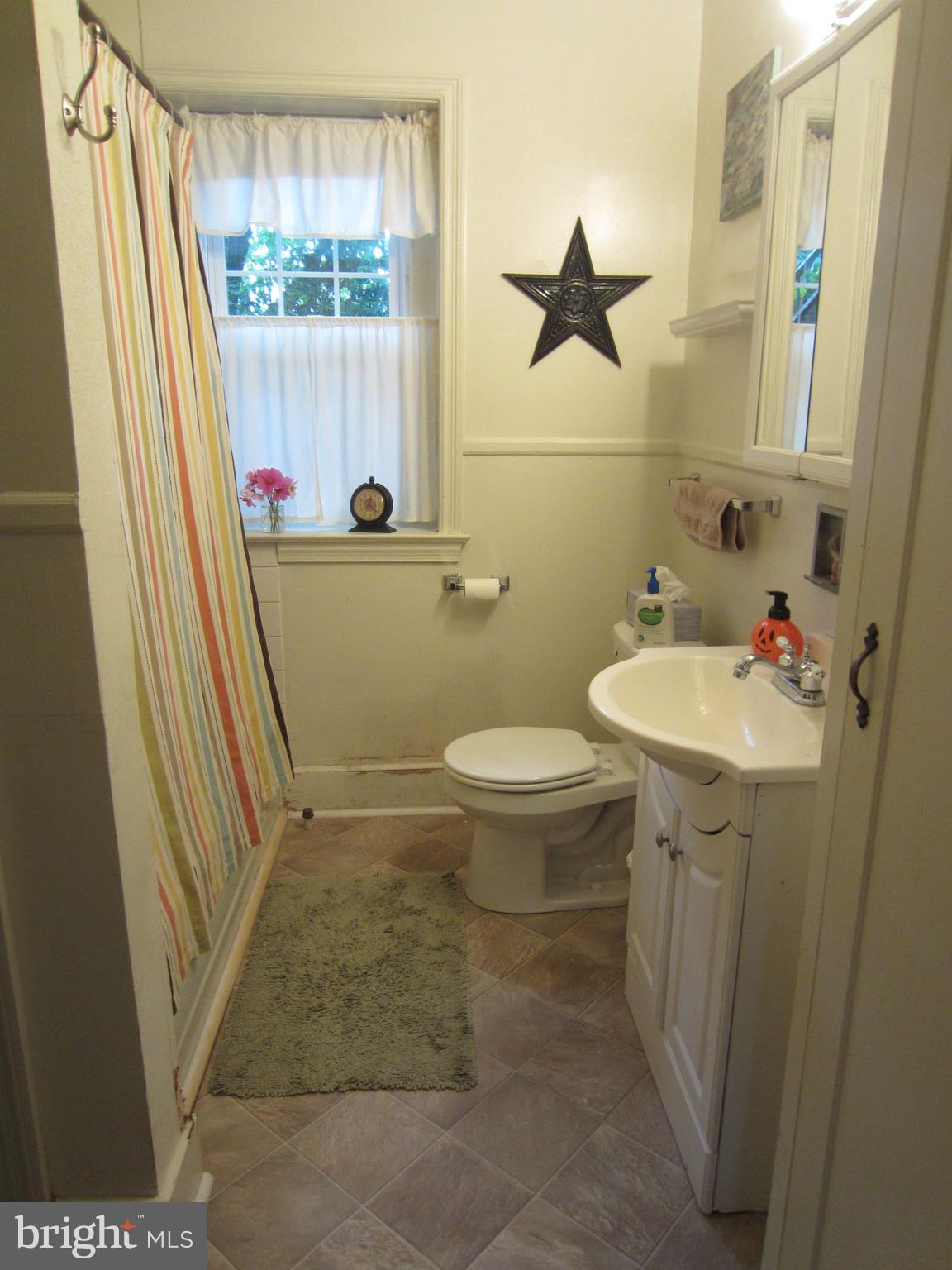 204 Church Road Ardmore, PA 19003 - Photo 8 of 29