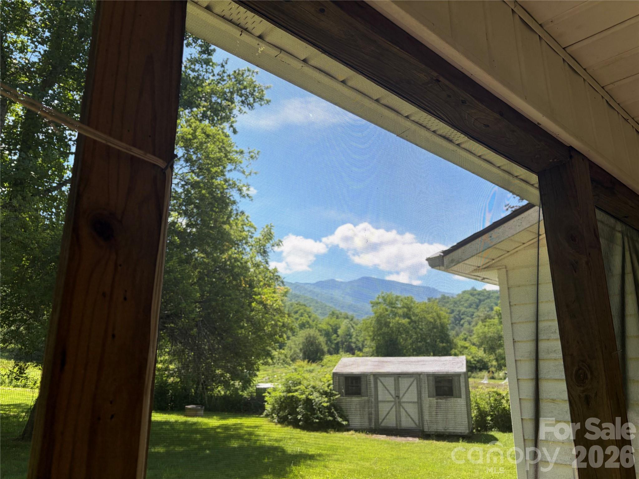 42 Country Meadows Road Burnsville, NC 28714 - Photo 6 of 43