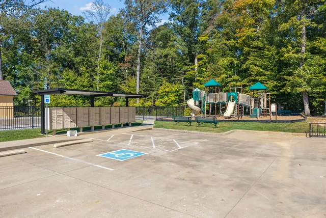 $2,950 | 573 Bowden Drive, Clarksville, TN 37043