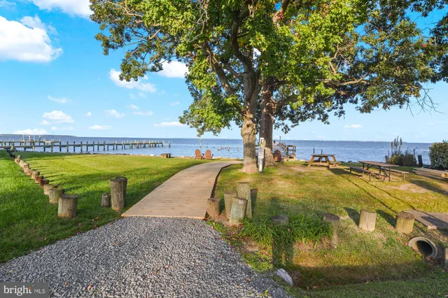 $449,000 | 4738 Idlewilde Road, Shady Side, MD 20764