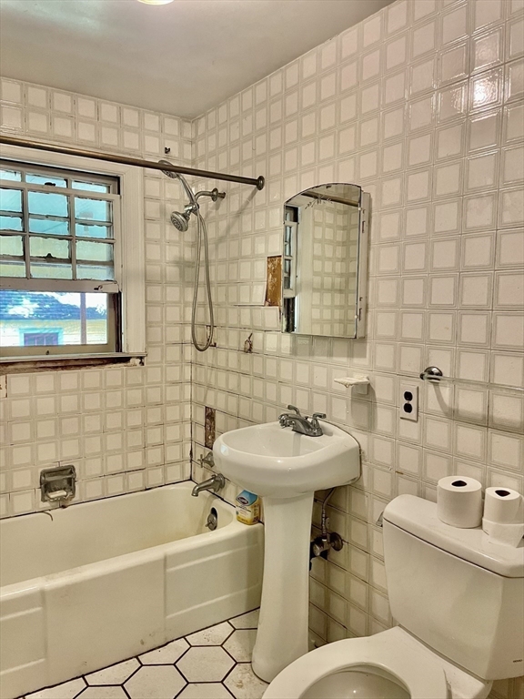 102 Farview Way Amherst, MA 01002 - Photo 17 of 24