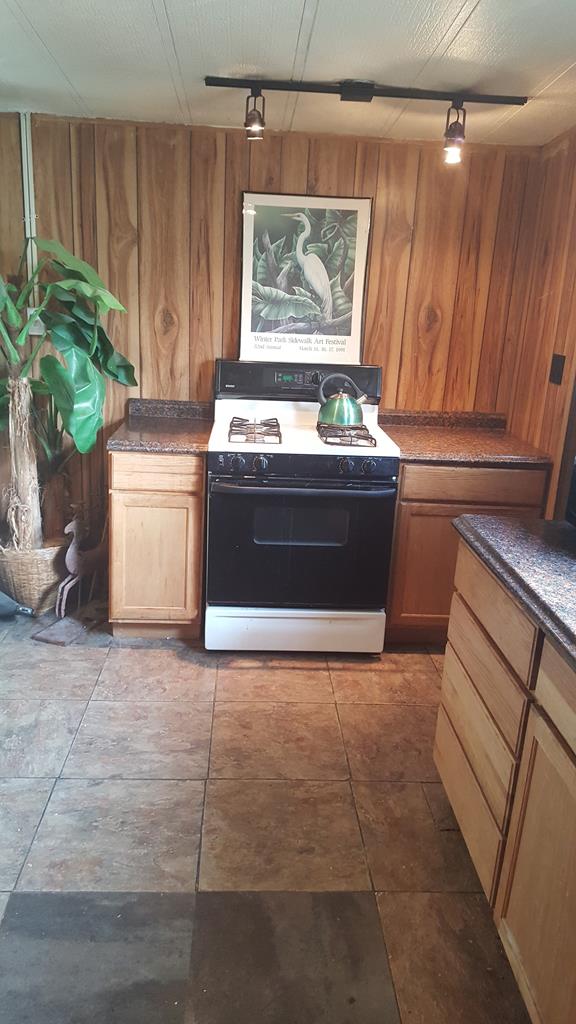 298 Woodill Road Carrabelle, FL 32322 - Photo 3 of 31 Gallery Image 3