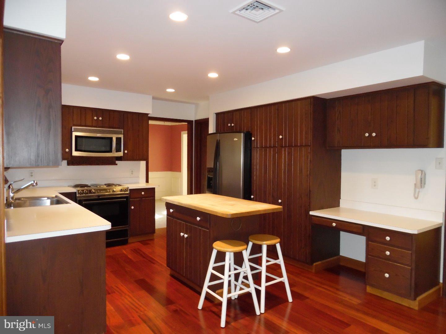 16 Stoopville Road Newtown, PA 18940 - Photo 3 of 18 Kitchen