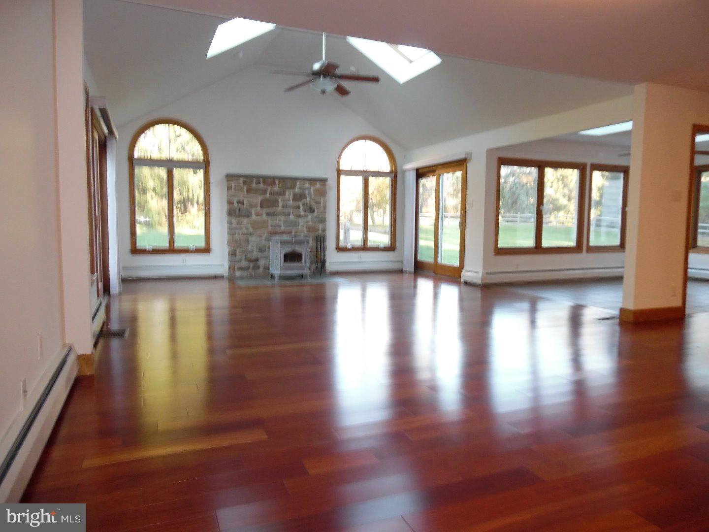 16 Stoopville Road Newtown, PA 18940 - Photo 5 of 18 Great Room