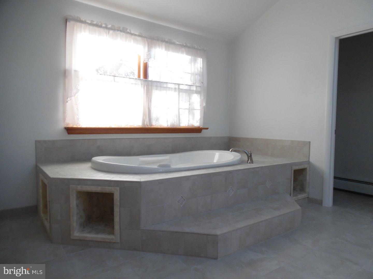 16 Stoopville Road Newtown, PA 18940 - Photo 9 of 18 Master Bathroom