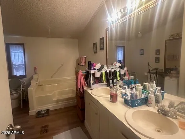 $190,000 | 7258 South Lariat Road, Hereford, AZ 85615