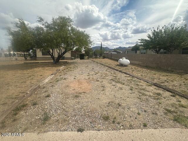 7258 South Lariat Road Hereford, AZ 85615 - Photo 26 of 37 SIDE DRIVE
