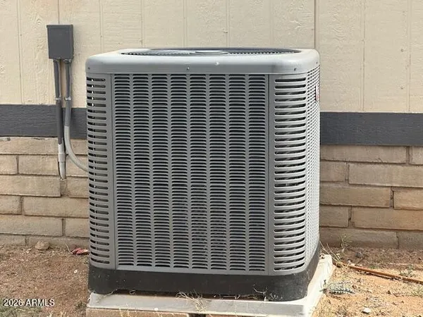 $190,000 | 7258 South Lariat Road, Hereford, AZ 85615