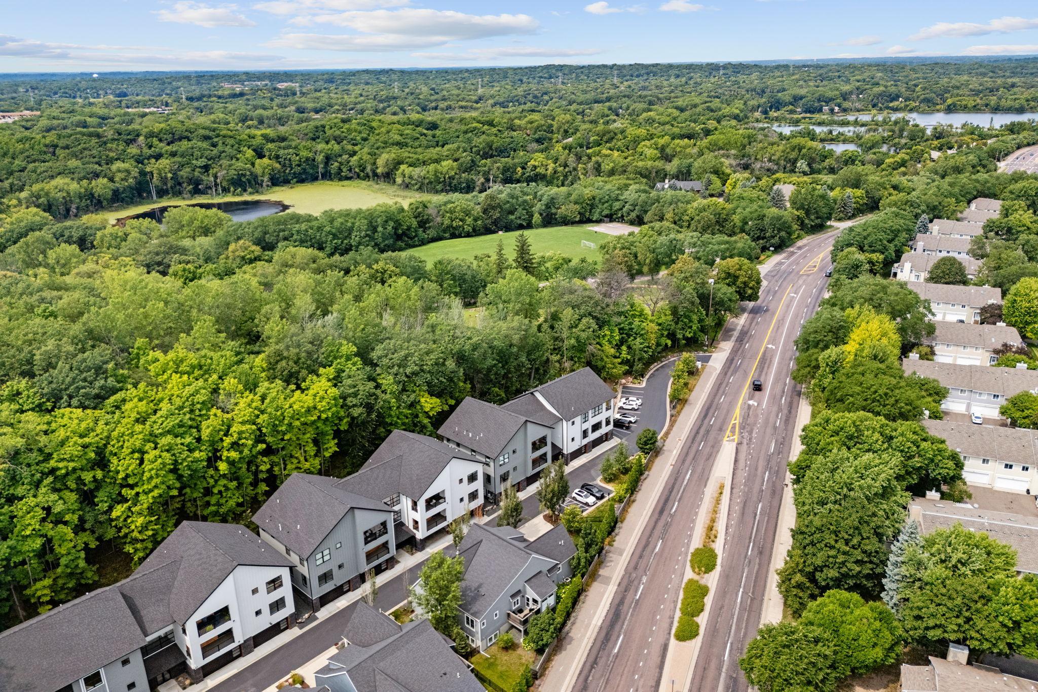 5734 Shady Oak Road, Unit 10 Minnetonka, MN 55343 - Photo 41 of 45 Gallery Image 41