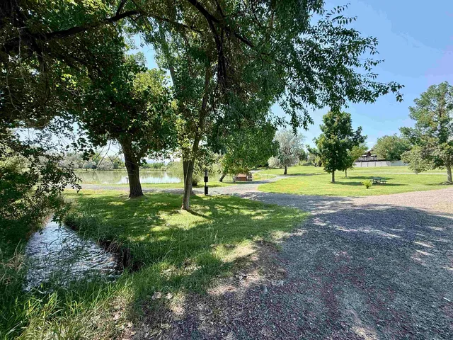 a view of an entryway of the house