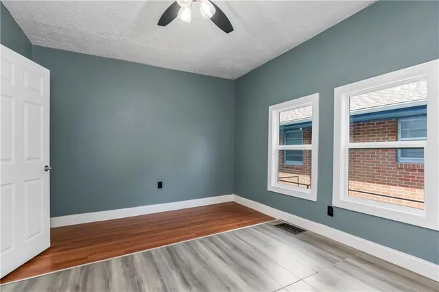 $190,000 | 1511 South Evanston Avenue, Independence, MO 64052