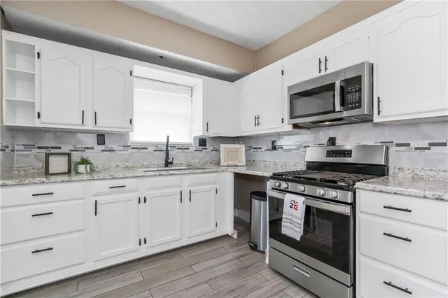 $190,000 | 1511 South Evanston Avenue, Independence, MO 64052