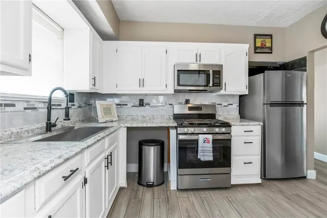 $190,000 | 1511 South Evanston Avenue, Independence, MO 64052