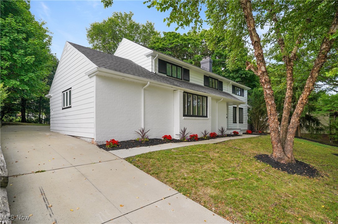 20950 Halworth Road Shaker Heights, OH 44122 - Photo 18 of 36 Gallery Image 18
