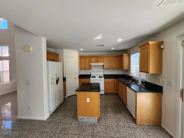 $2,425 | 3240 Ridgecliff Street, Las Vegas, NV 89129