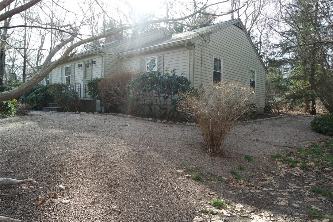 10 Little Rest Road South Kingstown, RI 02881 - Photo 3 of 32