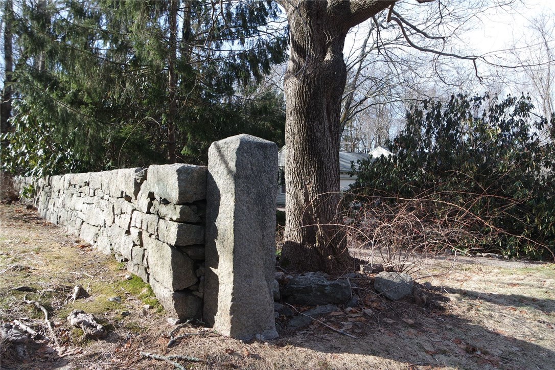 10 Little Rest Road South Kingstown, RI 02881 - Photo 7 of 32
