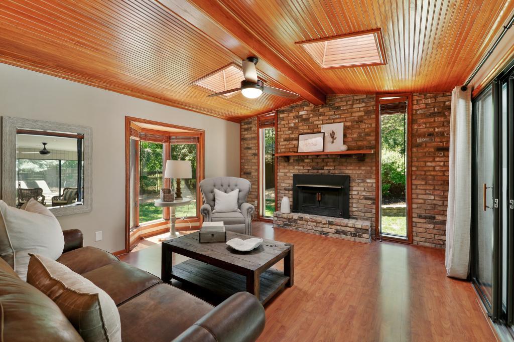 8340 Little Road Bloomington, MN 55437 - Photo 14 of 37 Gallery Image 14