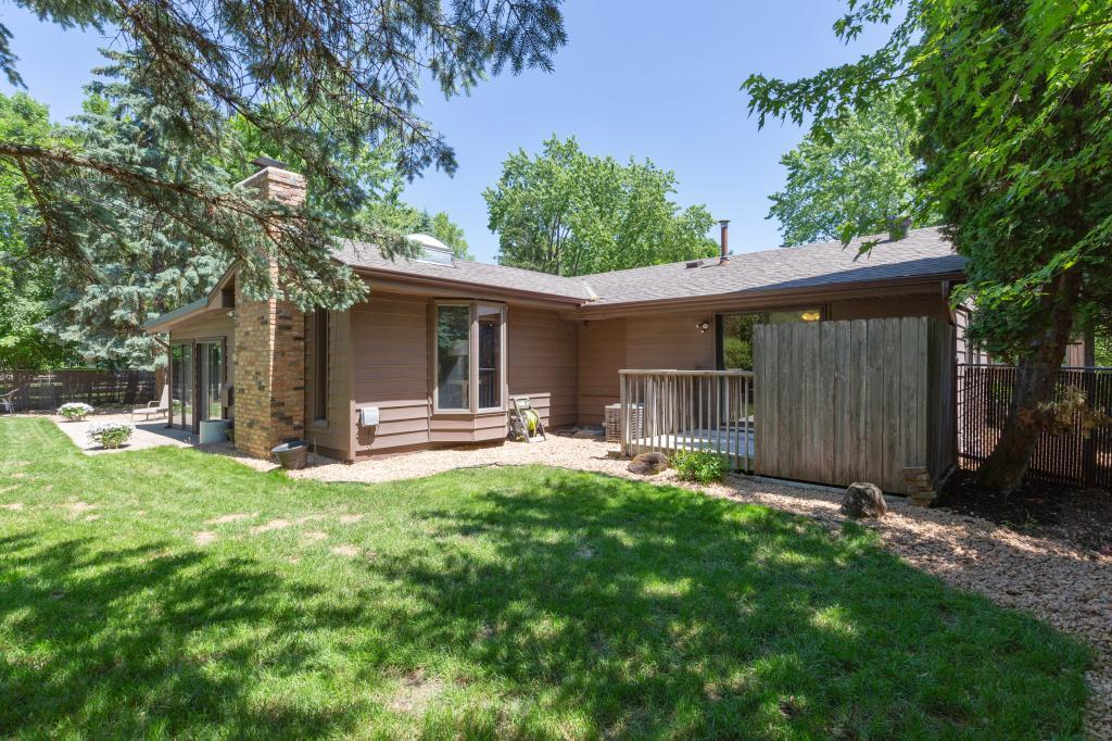 8340 Little Road Bloomington, MN 55437 - Photo 36 of 37 Gallery Image 36