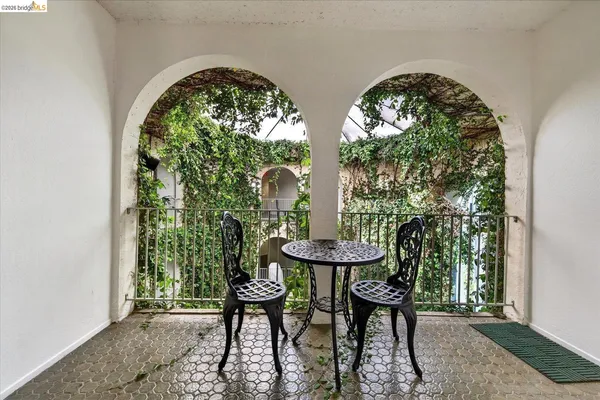 $349,000 | 1305 Boulevard Way, Unit 303, Walnut Creek, CA 94595